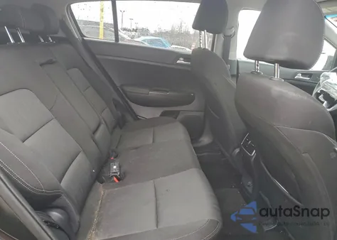 2020 Kia Sportage Lx z USA, uszkodzony, nr VIN KNDPM3ACXL7769145